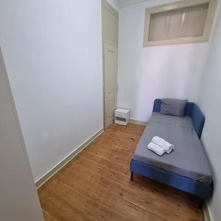 Minimalist 9bed Oasis Parliament Apartman Lisboa