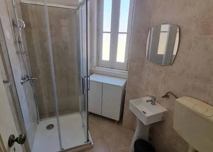 Minimalist 9bed Oasis Parliament شقة