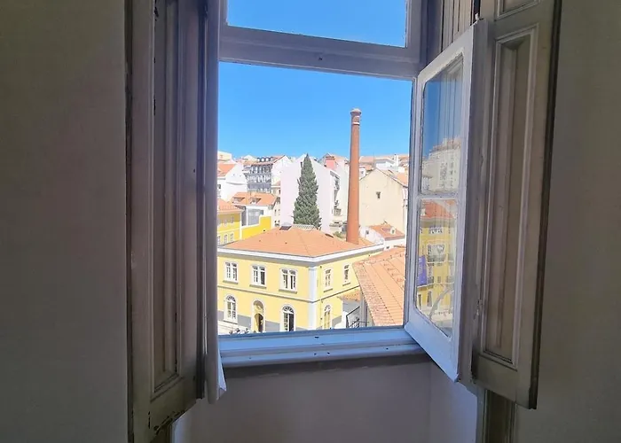 Minimalist 9bed Oasis Parliament *